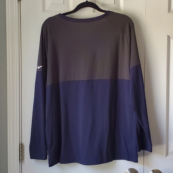 Nike Tennessee Titans Long Sleeve DRI Fit - Picture 5 of 5